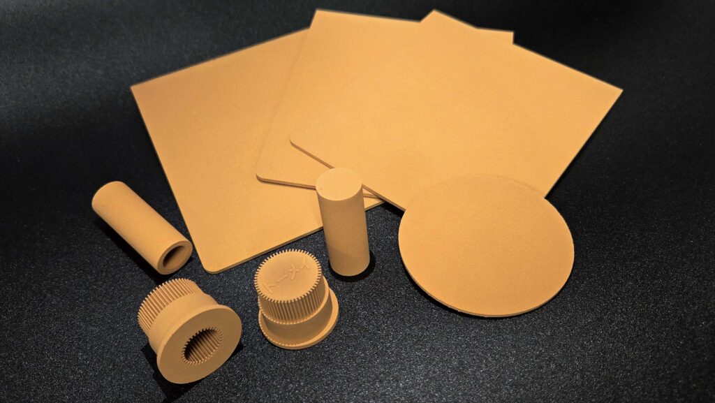 PEEK多孔質　立体成形品（開発品）